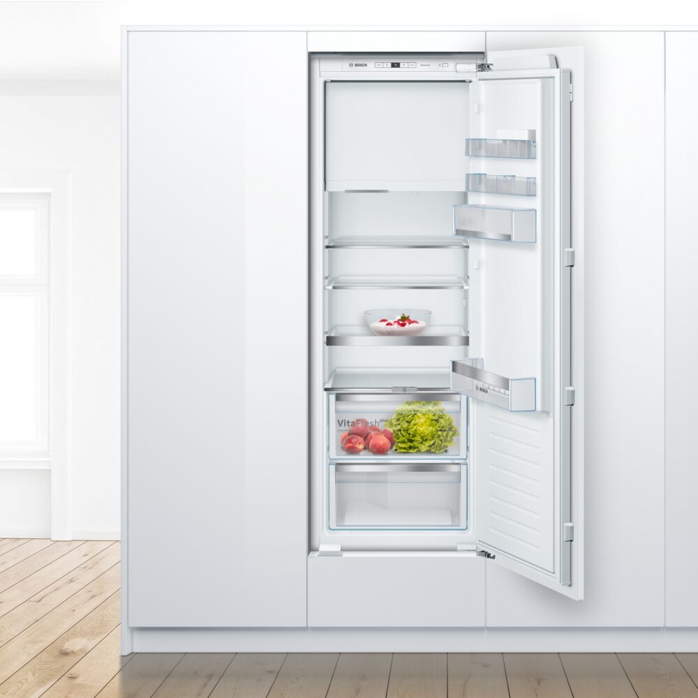 Alternative view of Serie 6, Einbau-Kühlschrank mit Gefrierfach, 157.8 x 55.8 cm, Flachscharnier, KIL72AFE0