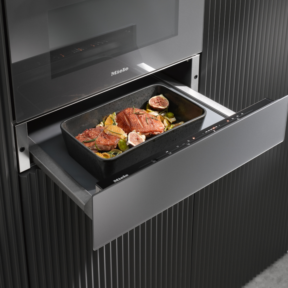 Alternative view of ESW 7010Grifflose Gourmet-Wärmeschublade in 14cm Höhe