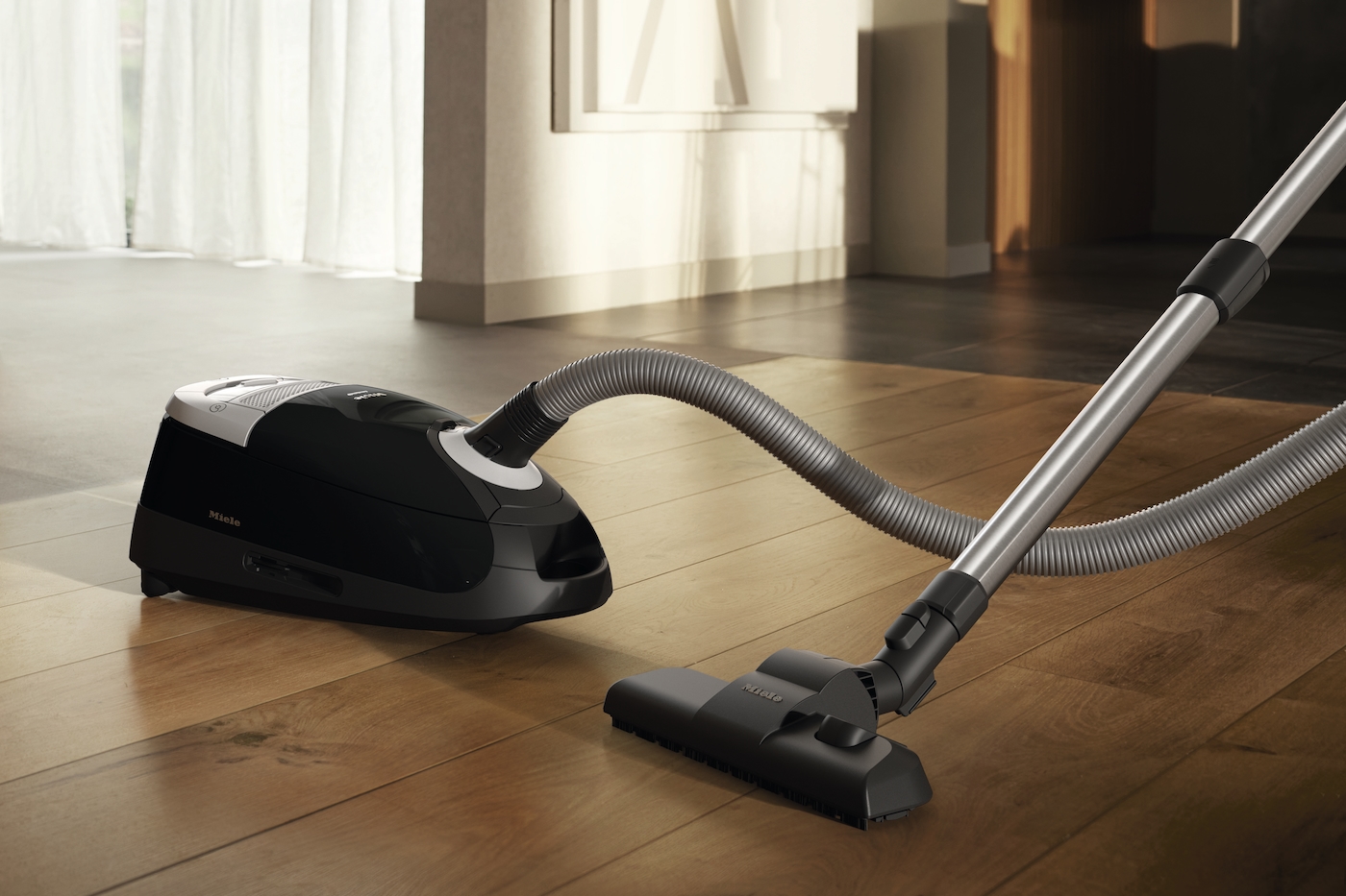 Complete C2 FlexBodenstaubsauger mit Beutel – Bild 6