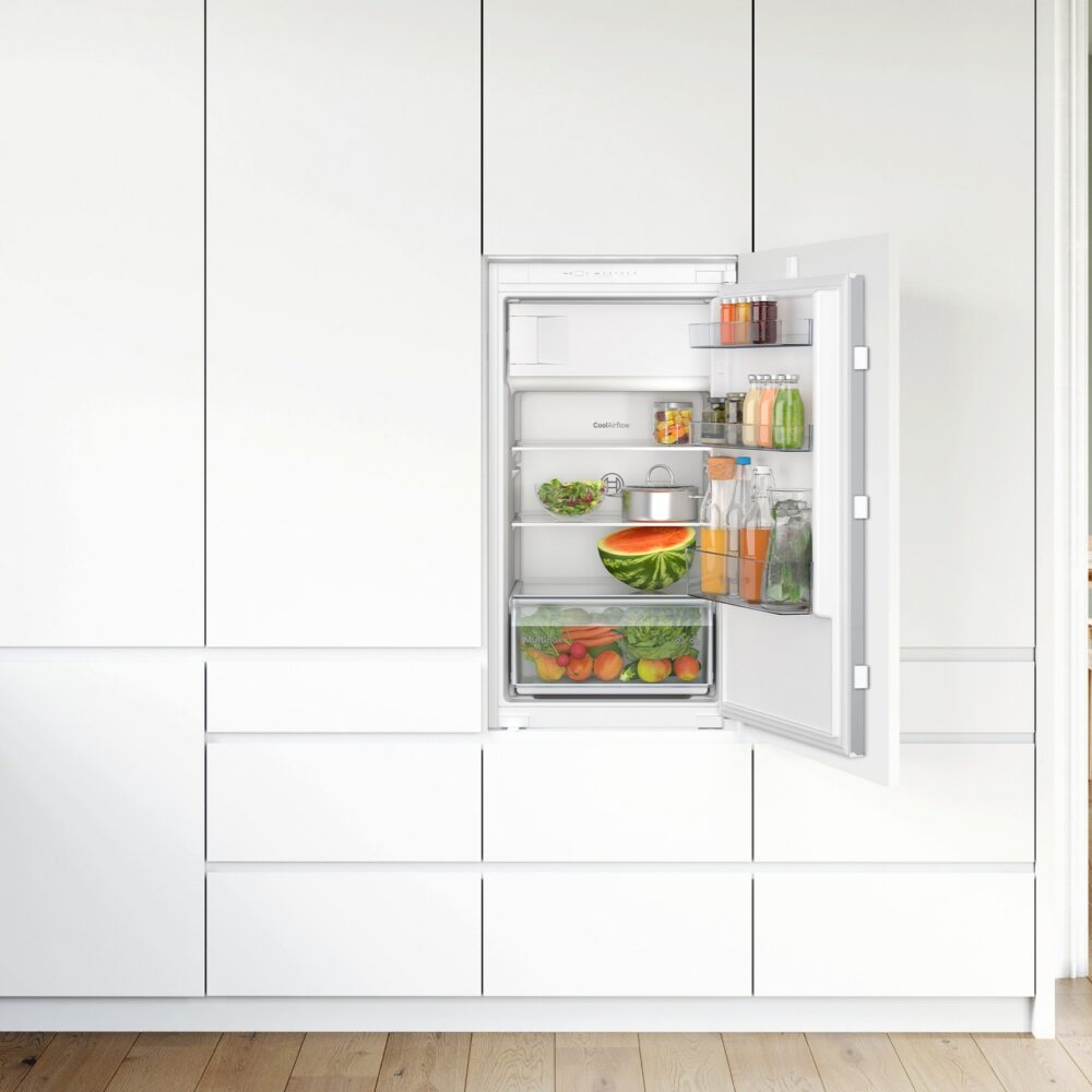 Alternative view of Serie 2, Einbau-Kühlschrank mit Gefrierfach, 102.1 x 54.1 cm, Schleppscharnier, KIL32NSE0