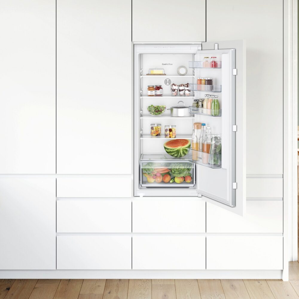 Alternative view of Serie 2, Einbau-Kühlschrank, 122.1 x 54.1 cm, Schleppscharnier, KIR41NSE0