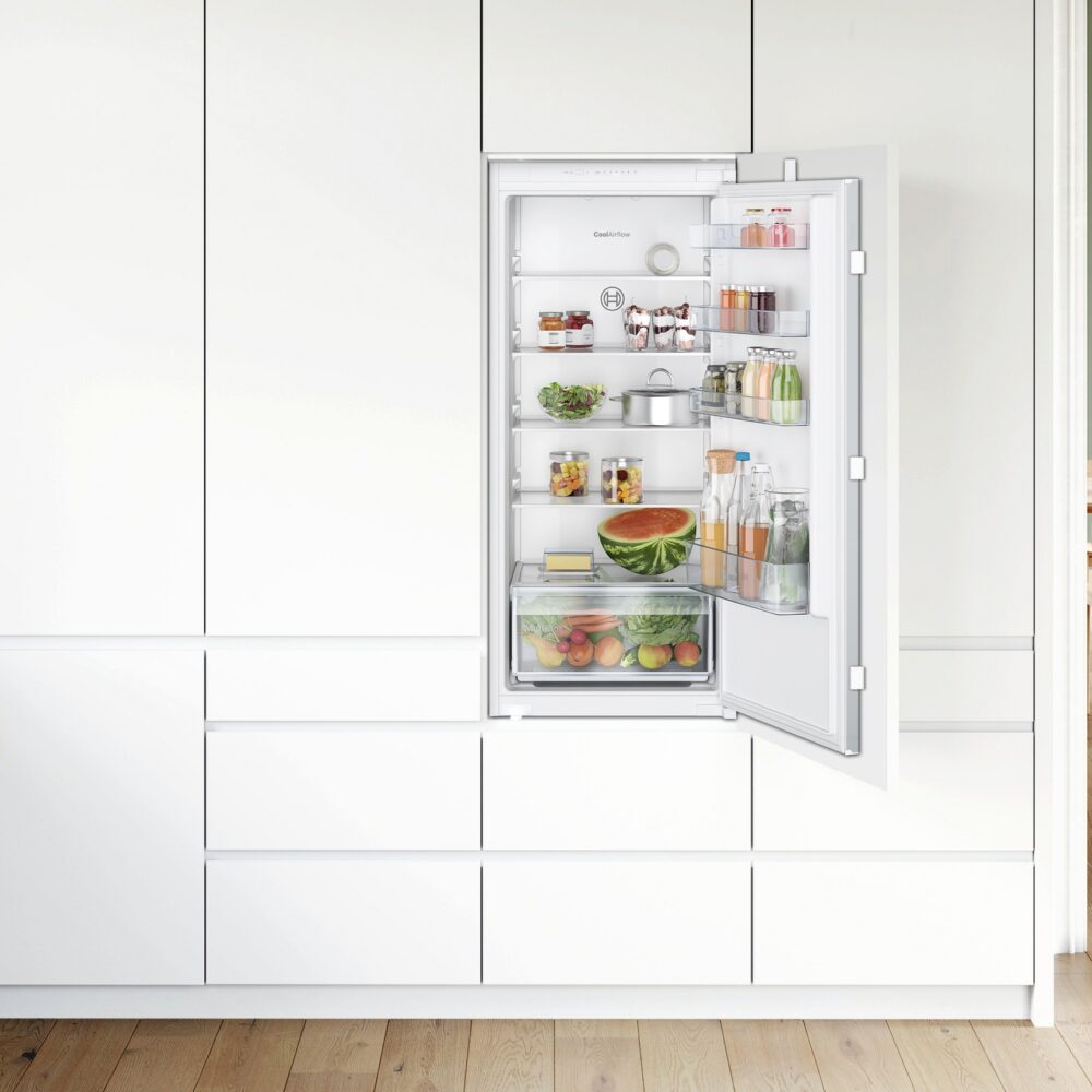 Alternative view of Serie 2, Einbau-Kühlschrank, 122.1 x 54.1 cm, Schleppscharnier, KIR415SE0