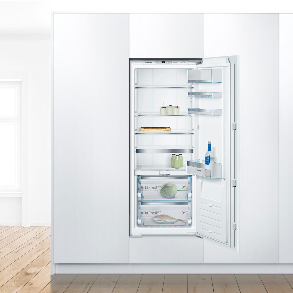 Alternative view of Serie 8, Einbau-Kühlschrank, 139.7 x 55.8 cm, Flachscharnier, KIF51AFE0